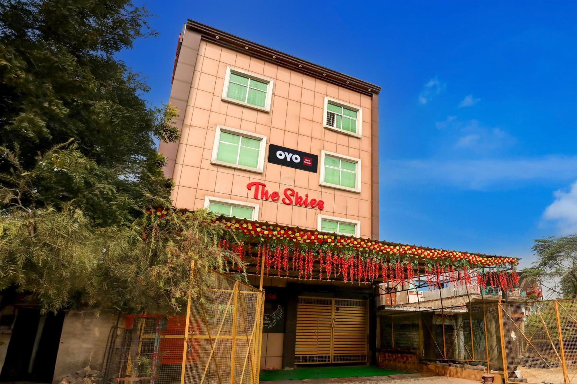 Hotel O The Skies Juhi Bari Exterior photo